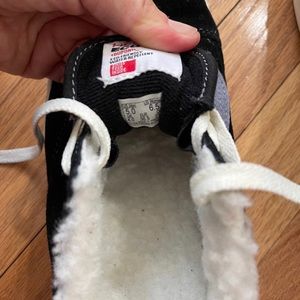 Vans Faux fur size 6.5 women